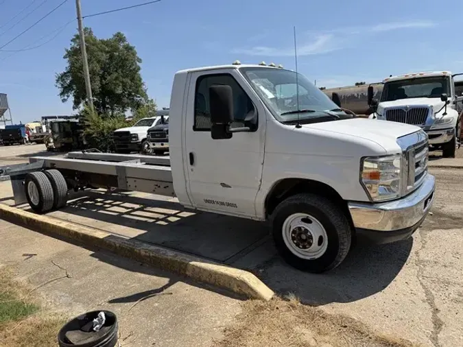 2011 FORD E4502b86d5ec2d018c93e22300c2d04bcad9