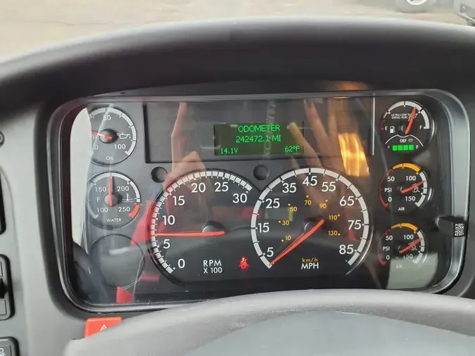 2019 FREIGHTLINER/MERCEDES M2 106