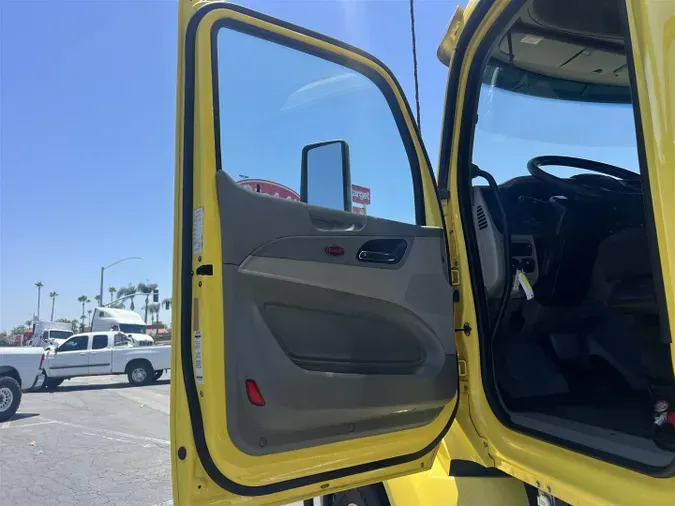 2021 Peterbilt 579
