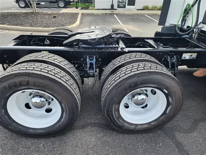 2023 KENWORTH T680