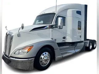 2023 Kenworth T680