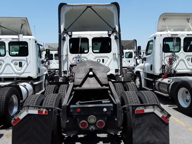 2019 FREIGHTLINER/MERCEDES CASCADIA 125