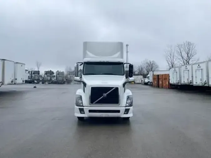 2015 Volvo VNL300