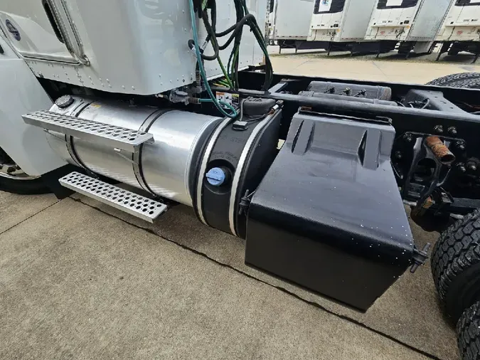 2018 KENWORTH T370