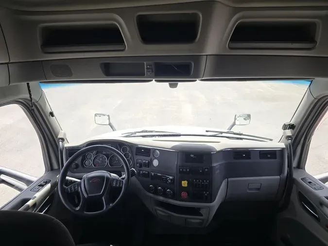 2021 Peterbilt 579