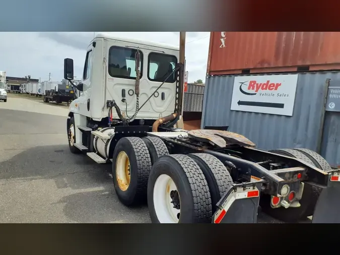 2019 FREIGHTLINER/MERCEDES CASCADIA 1252b9bec44a9006853441e825c64da1642