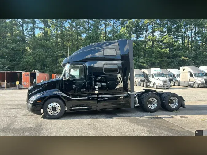 2023 Volvo VNL860