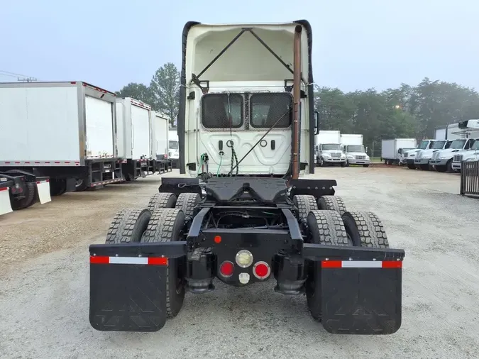 2020 FREIGHTLINER/MERCEDES CASCADIA 125