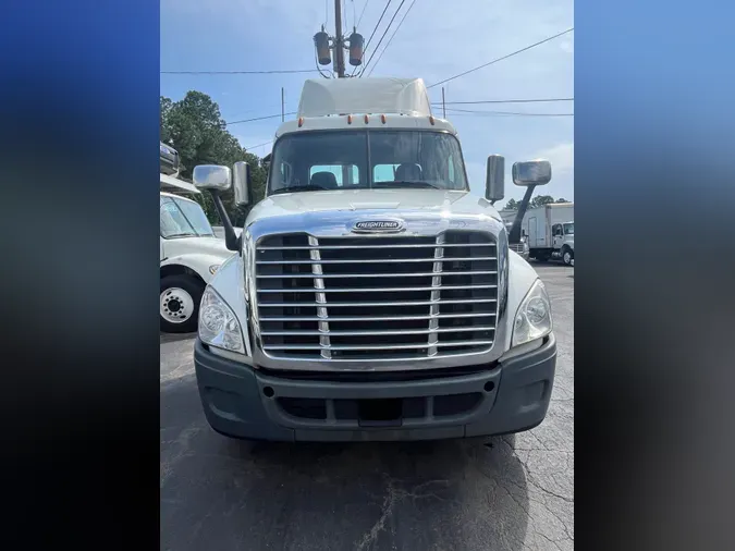 2019 FREIGHTLINER/MERCEDES CASCADIA 125