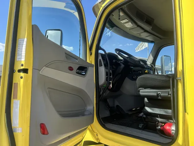 2021 Peterbilt 579