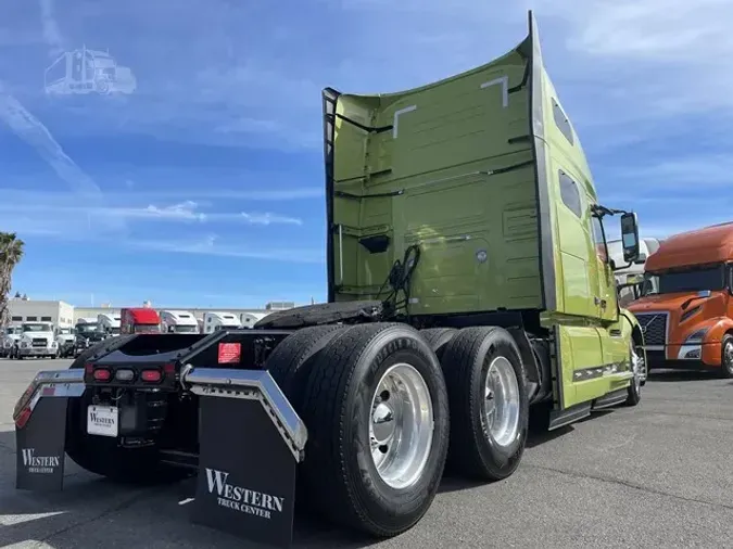 2023 VOLVO VNL64T760