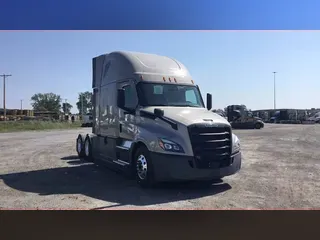 2022 Freightliner Cascadia 126