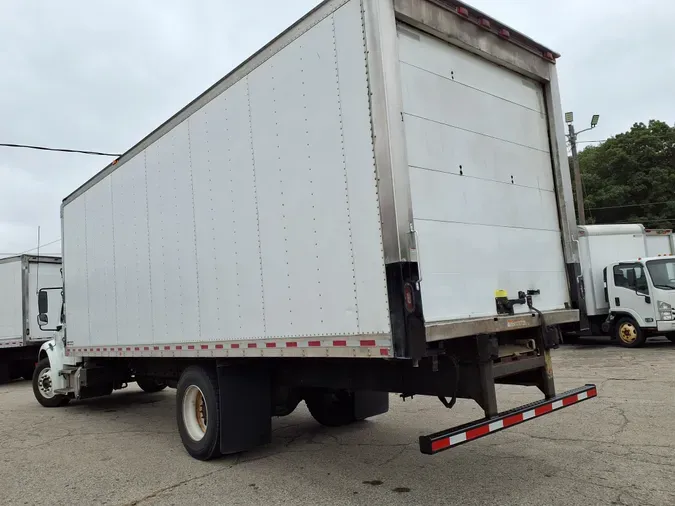 2017 FREIGHTLINER/MERCEDES M2 106