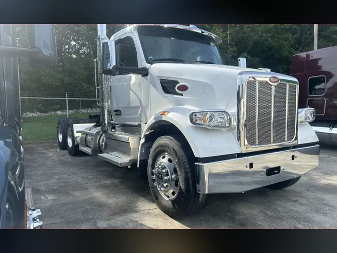 2025 Peterbilt 567