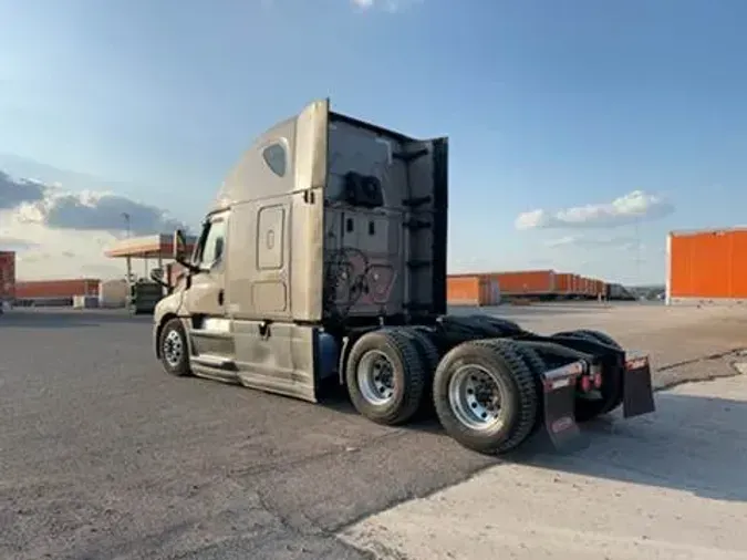 2021 Freightliner Cascadia