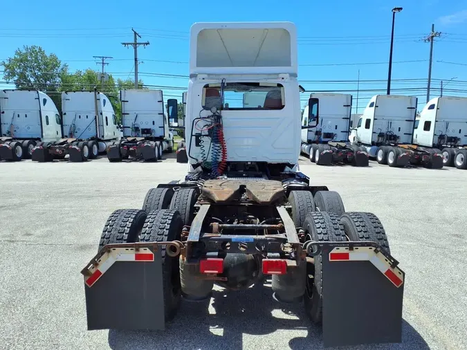 2019 NAVISTAR INTERNATIONAL LT625 DAYCAB T/A2bb52c7e6cefcd7443d95dd8e1115192