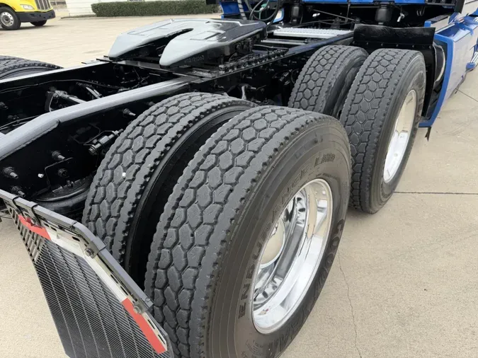 2022 International LT625