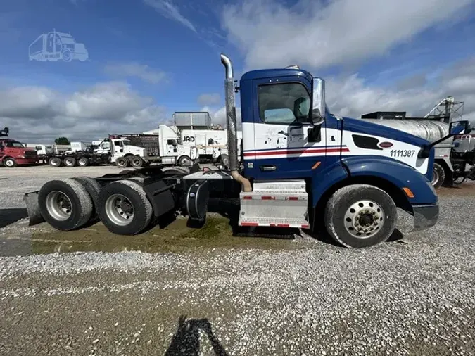 2016 PETERBILT 579