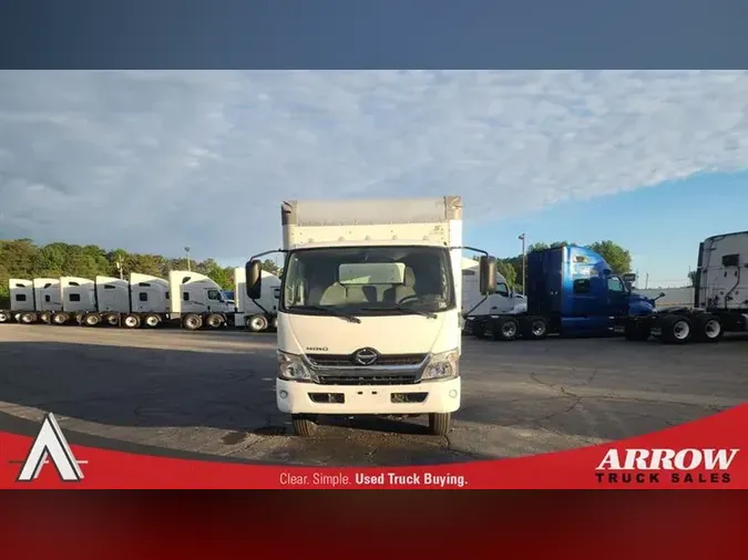 2019 HINO 195