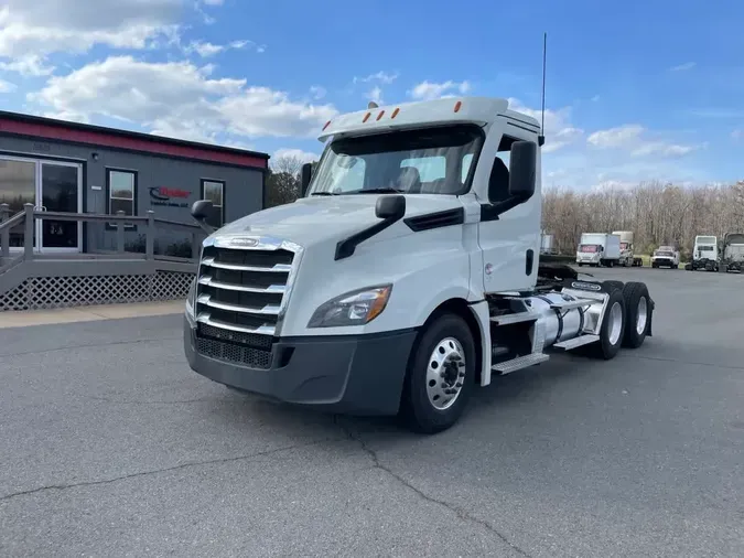2021 FREIGHTLINER/MERCEDES NEW CASCADIA PX126642bbcf52f2ab462581c437d1e8e87b939