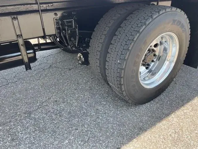 2020 Peterbilt 337