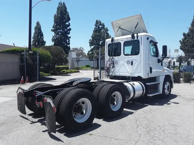 2018 FREIGHTLINER/MERCEDES NEW CASCADIA 126