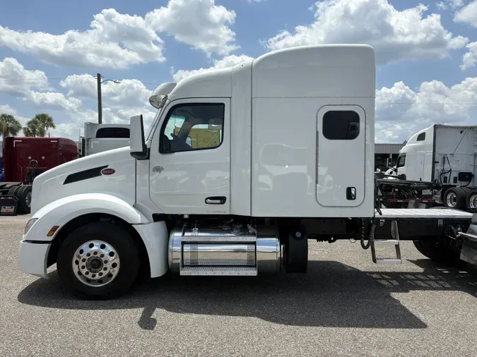 2023 Peterbilt 579