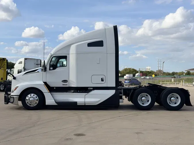 2024 Kenworth T680