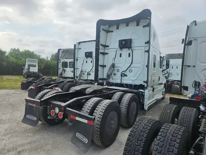 2022 FREIGHTLINER/MERCEDES NEW CASCADIA PX126642bc801f77ee3d5c2cad75583a79dcefe