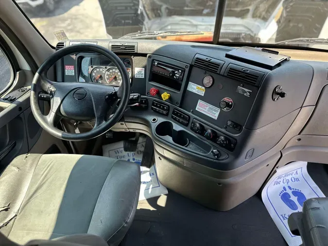 2019 FREIGHTLINER CASCADIA