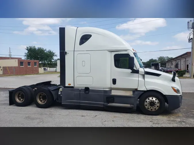 2021 Freightliner Cascadia