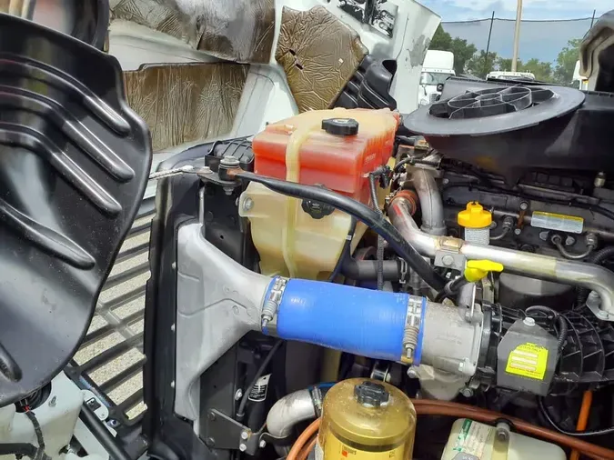 2020 FREIGHTLINER CASCADIA 113