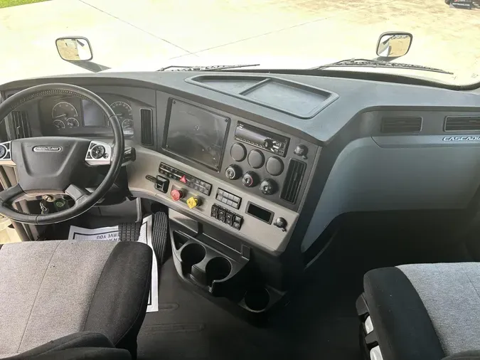 2020 Freightliner Cascadia