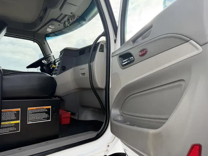 2019 Peterbilt 567