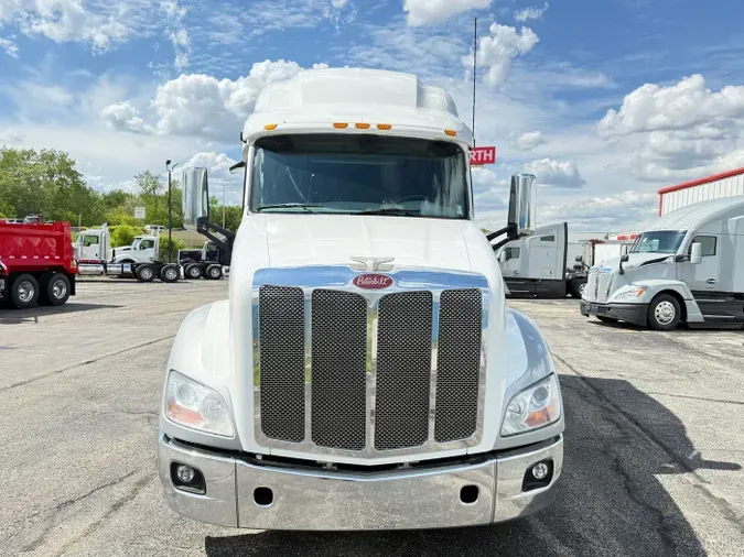 2022 Peterbilt 579