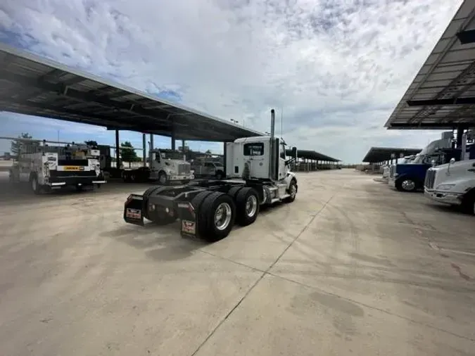 2017 Peterbilt 579