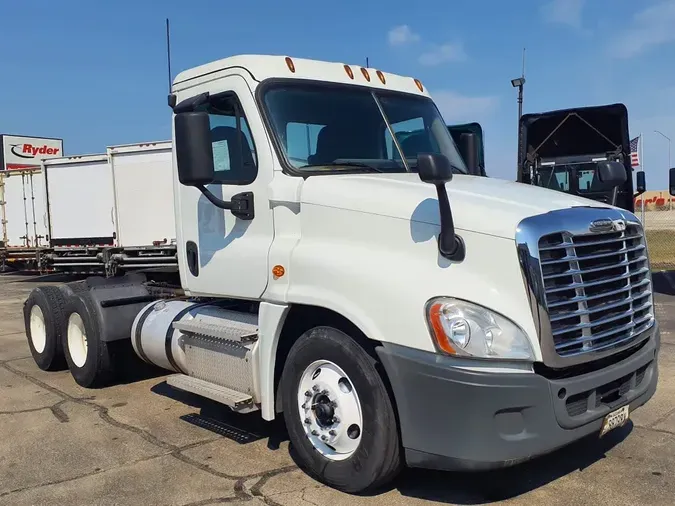 2020 FREIGHTLINER/MERCEDES CASCADIA 125