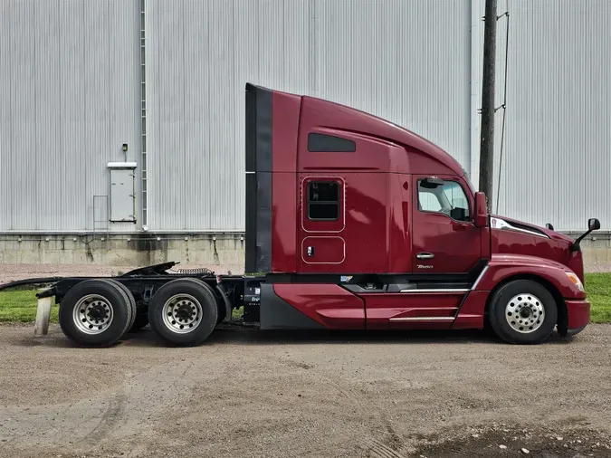 2023 Kenworth T680