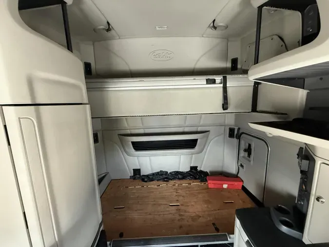 2020 Peterbilt 579