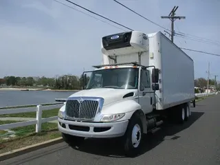 2008 INTERNATIONAL 4400 6 X 4