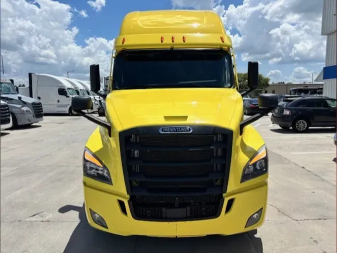 2022 Freightliner PT126SLP