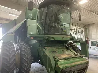 2012 John Deere S690