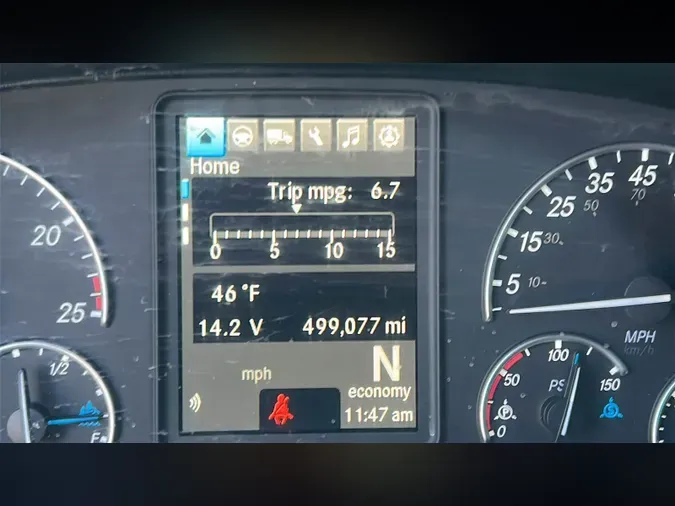 2021 Freightliner Cascadia 126