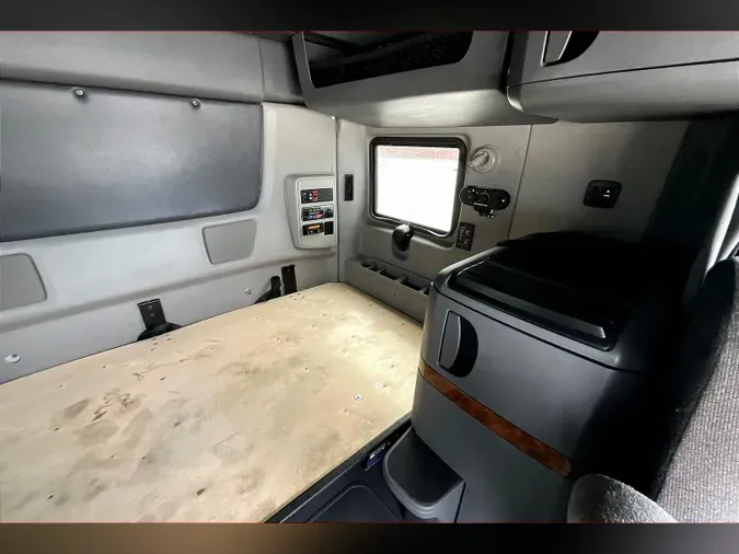 2021 INT LT625 6x4