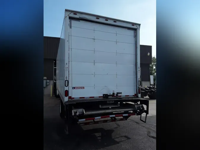2016 FREIGHTLINER M2 106