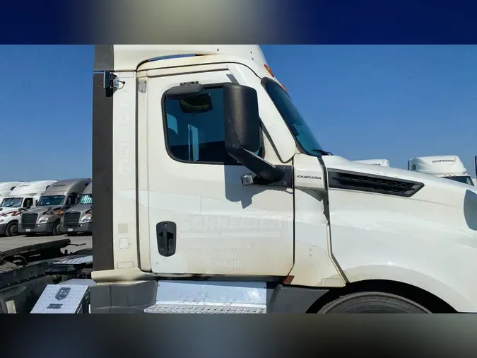 2021 Freightliner Cascadia 1262be604ffcad52186d8be5e046dcb1fb6