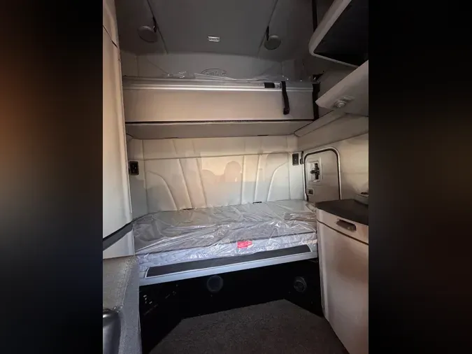 2022 Peterbilt 5792bec1bc01f75fea96d95ef628e396af0