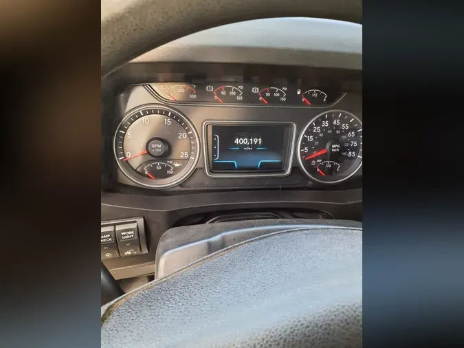 2019 NAVISTAR INTERNATIONAL LT625 SLPR CAB