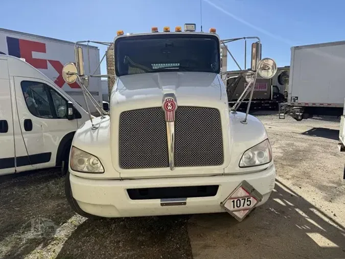 2014 KENWORTH T370