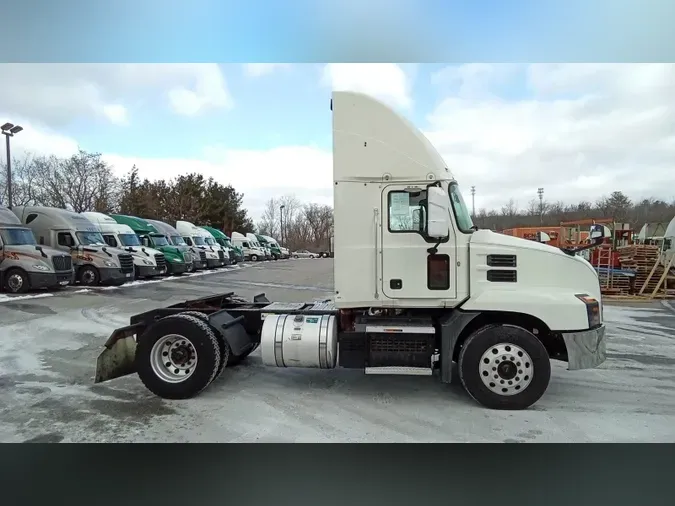 2019 Mack Anthem2bee6510d5c344b605eed98a37b87558